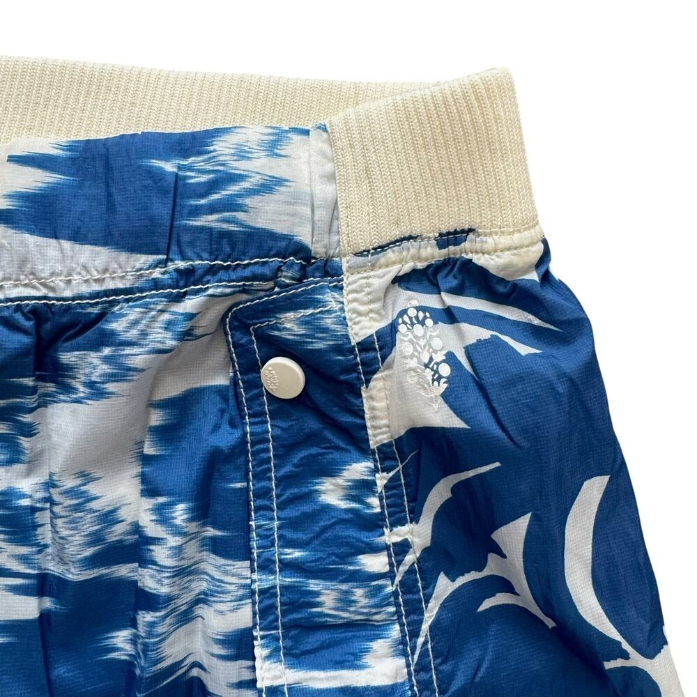 Free People FP Movement Color Burst Hike Pants Floral Blue White Size M - Picture 3 of 8